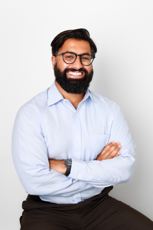 Dr. Mohit Nakhwal